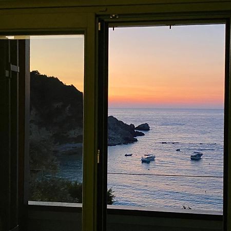 Caltabania Suites Áyios Nikítas Exteriér fotografie