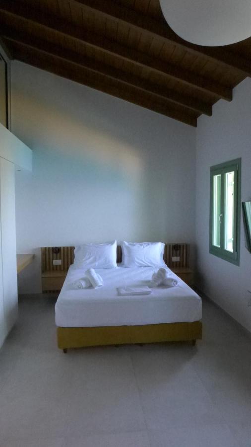 Caltabania Suites Áyios Nikítas Exteriér fotografie