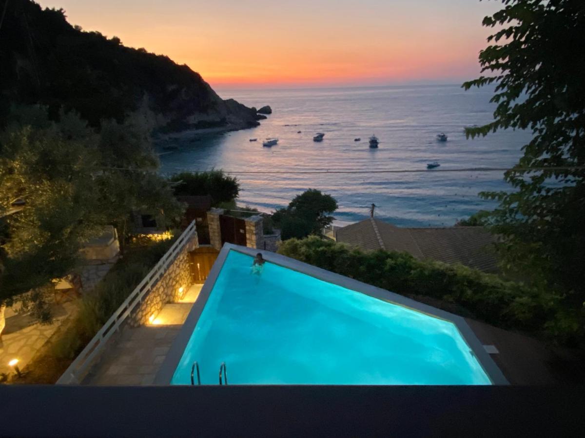 Caltabania Suites Áyios Nikítas Exteriér fotografie