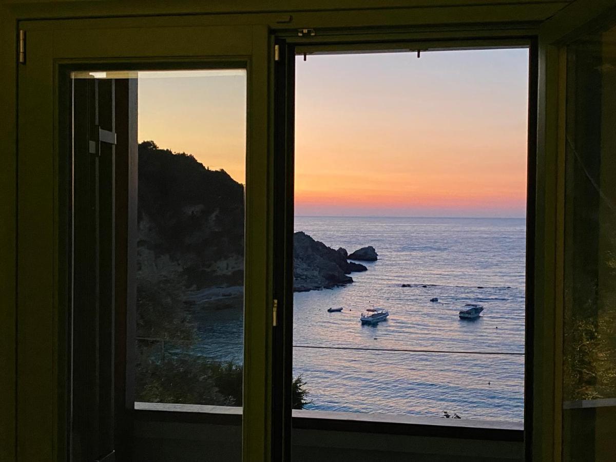 Caltabania Suites Áyios Nikítas Exteriér fotografie